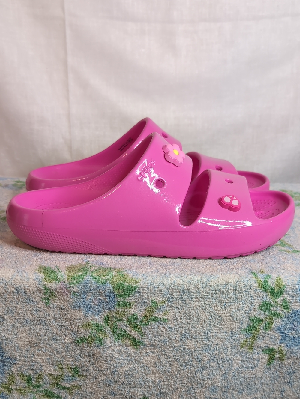 Crocs Classic Sandal 2.0 Glossy Pink womens 9 - Picture 4 of 8